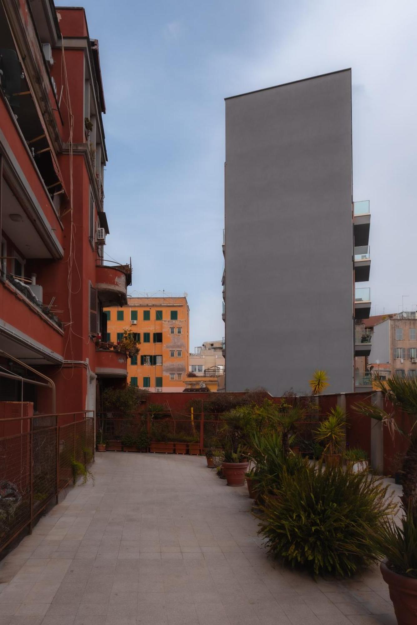 Attic With Terrace In San Lorenzo