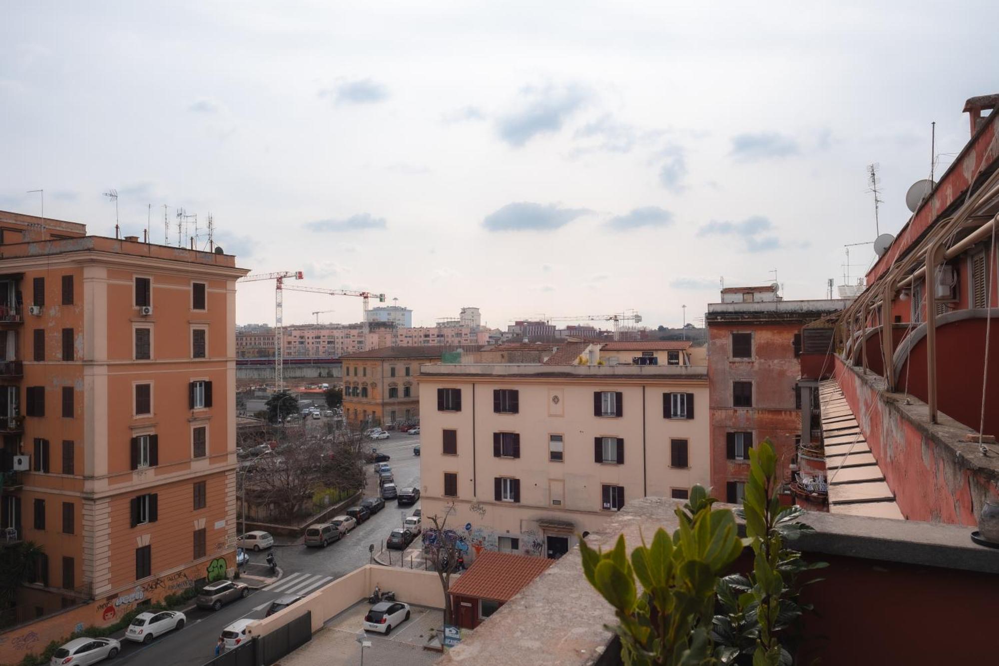 Attic With Terrace In San Lorenzo Appartamento Roma